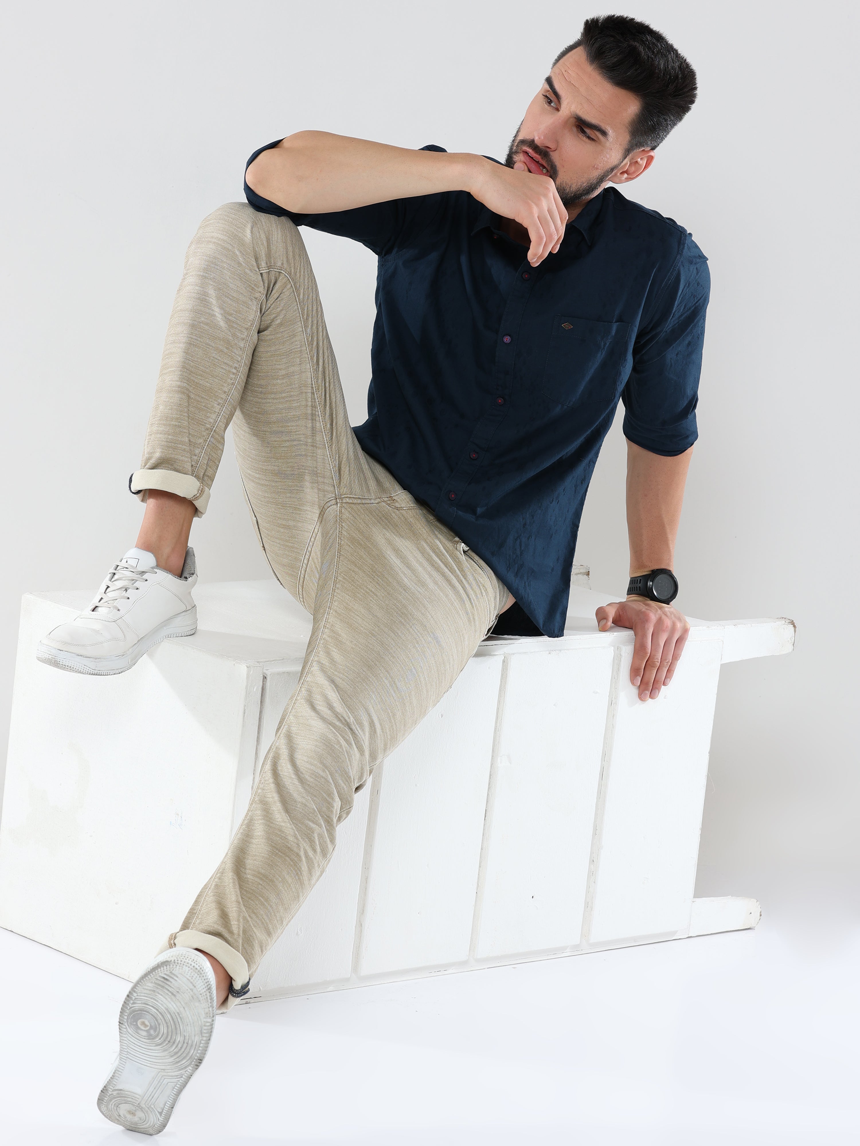 Men's Navy Blue Solid Slim Fit Stretchable Shirt